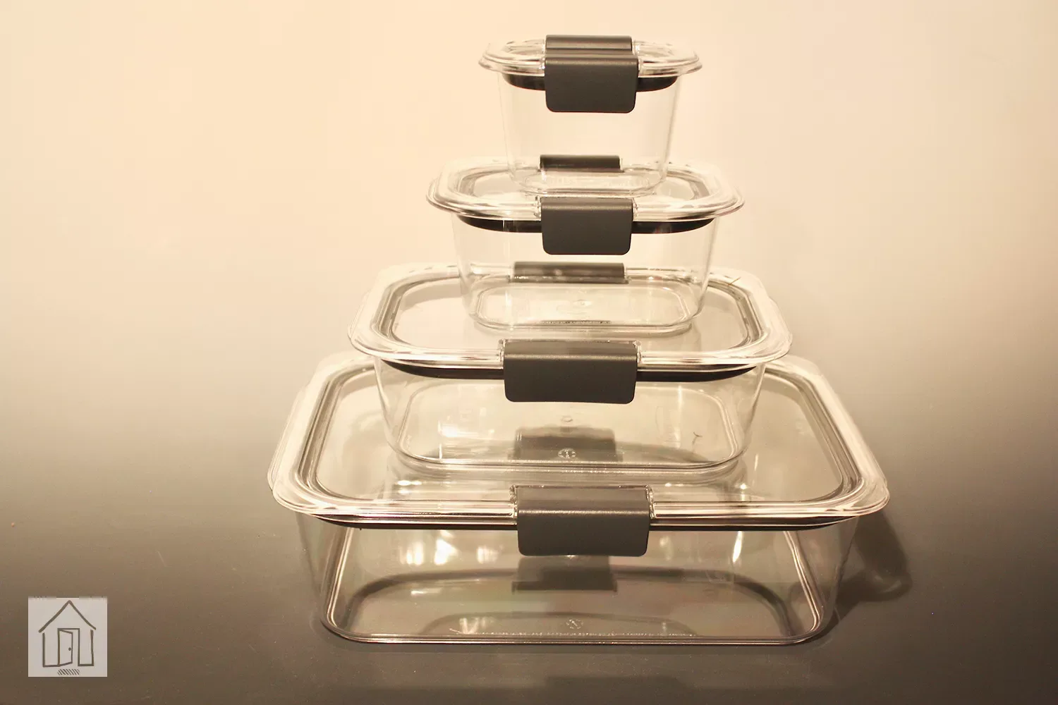 Rubbermaid Brilliance food storage container